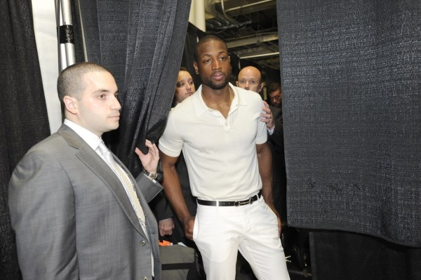 带线与侧翼 带线与侧翼